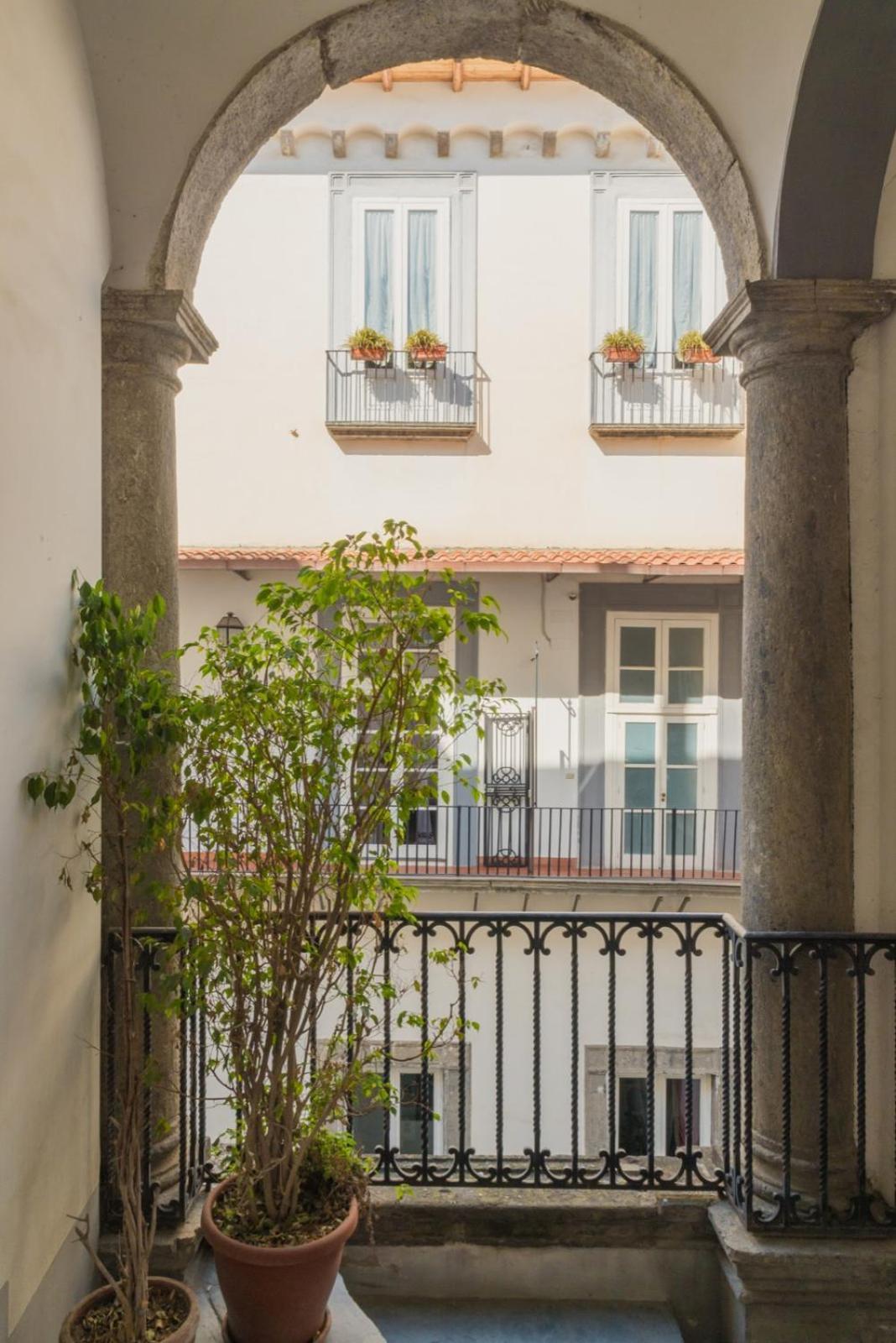 Corte Capomazza Appartamenti Naples Exterior photo