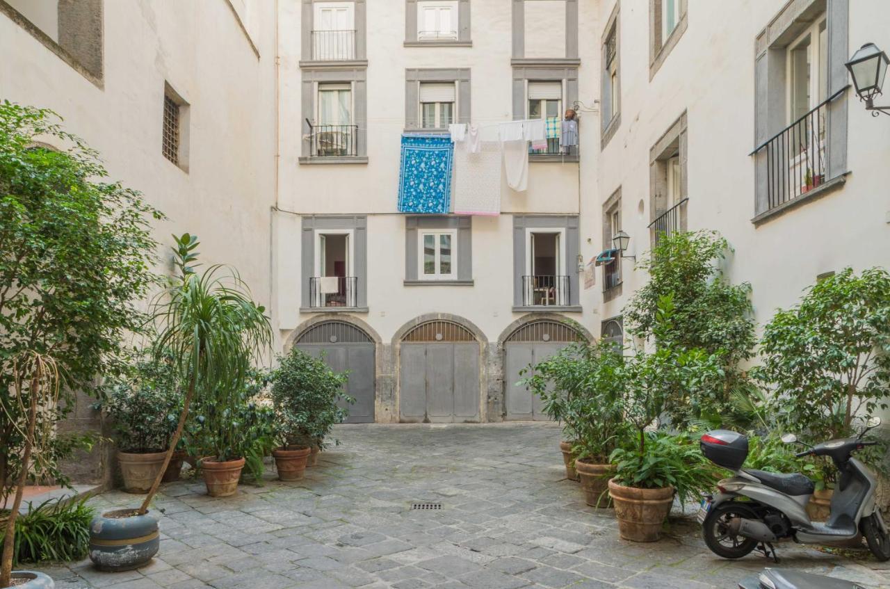 Corte Capomazza Appartamenti Naples Exterior photo